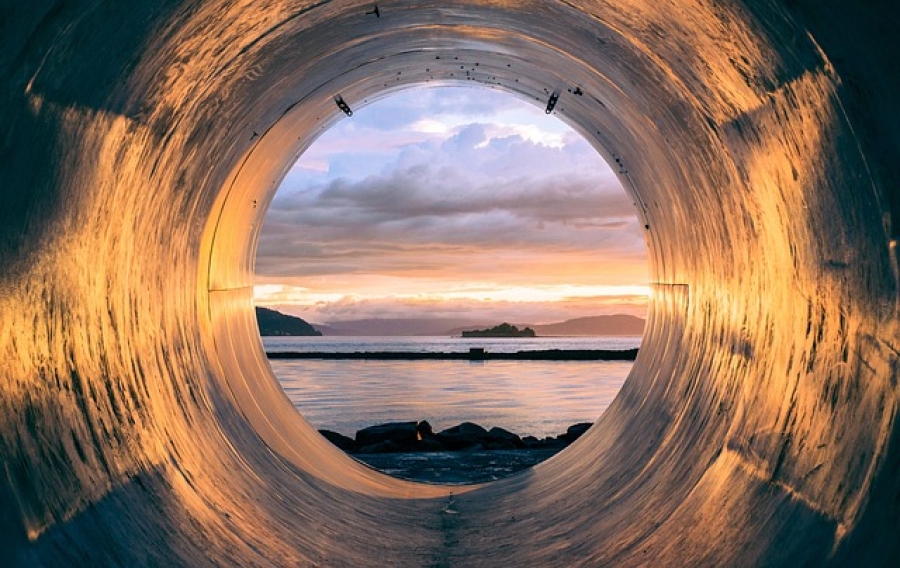 The Hole in the Middle:  Stewarding Your Mid-Level Donors